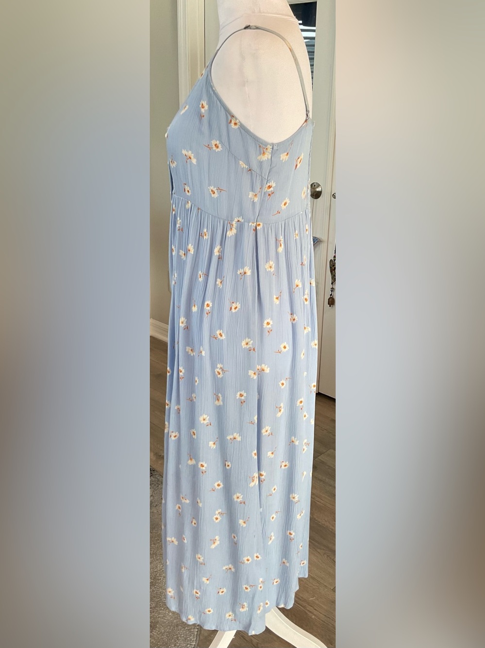 Billabong Blue Daisy Floral Button Front Midi Dress Smocked Back Size M - Picture 10 of 14